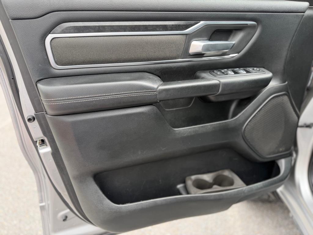 RAM 1500 Big Horn Crew Cab SWB 4WD 2019