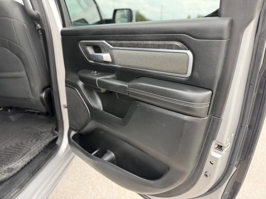 RAM 1500 Big Horn Crew Cab SWB 4WD 2019