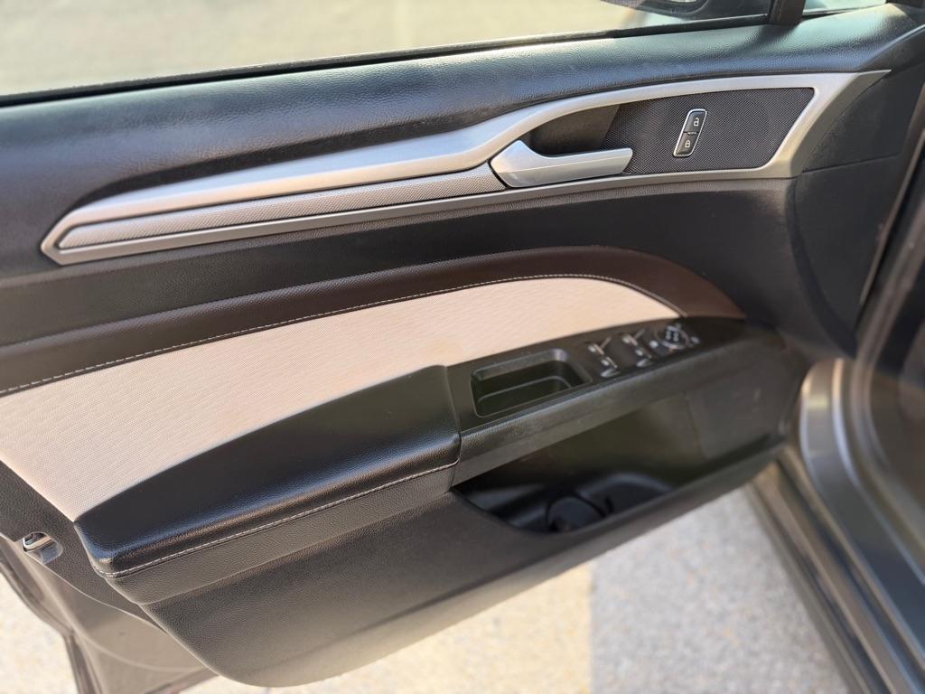 Ford Fusion SE 2020