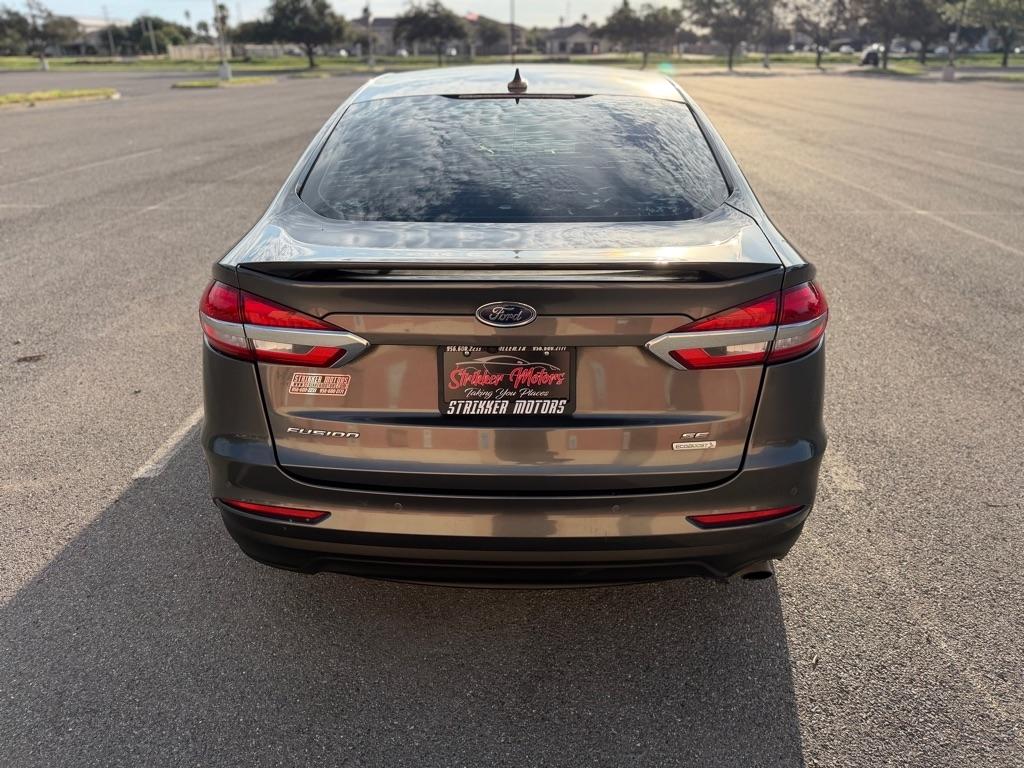 Ford Fusion SE 2020