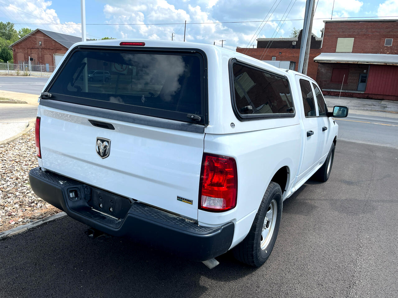 RAM 1500 Classic Tradesman Crew Cab SWB 2WD 2019