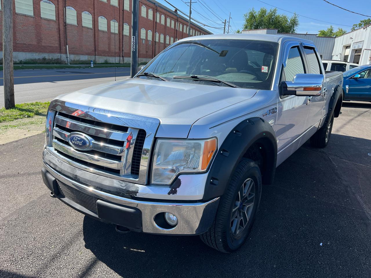 2010 Ford F-150 XLT 4x4 SuperCrew 145-in's photo