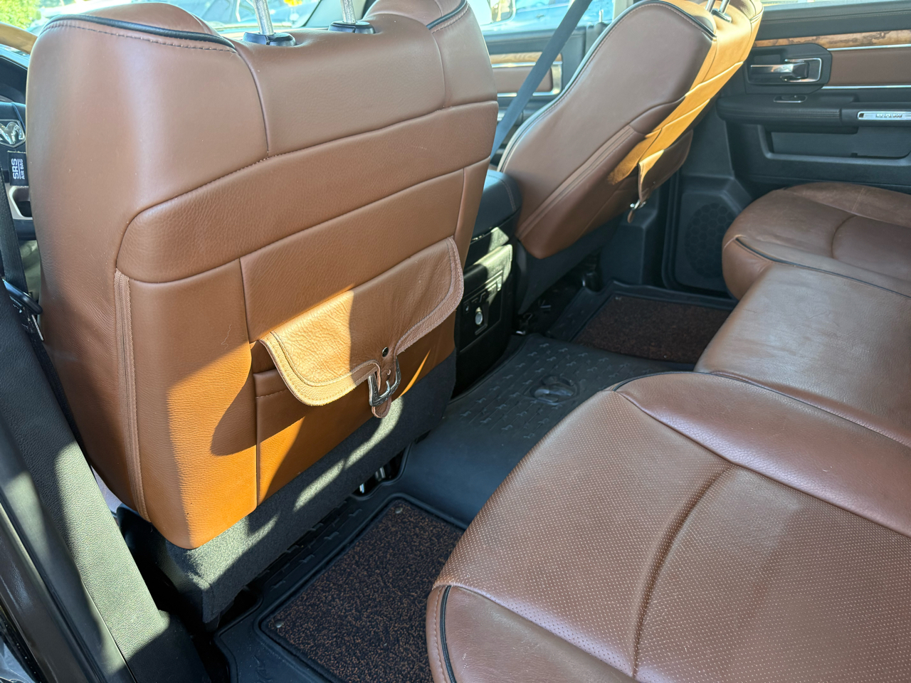RAM 1500 4WD Crew Cab 149" Longhorn 2014 RAM 1500 4WD Crew Cab 149" Longhorn 2014