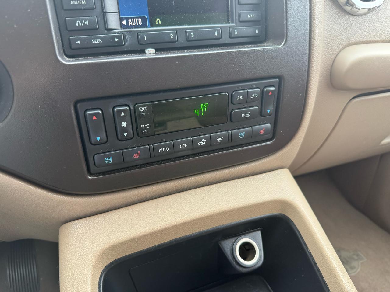 Ford Expedition 4dr Eddie Bauer 4WD 2006