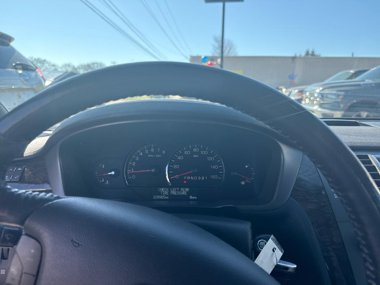 Cadillac DTS 4dr Sdn w/1SC 2009