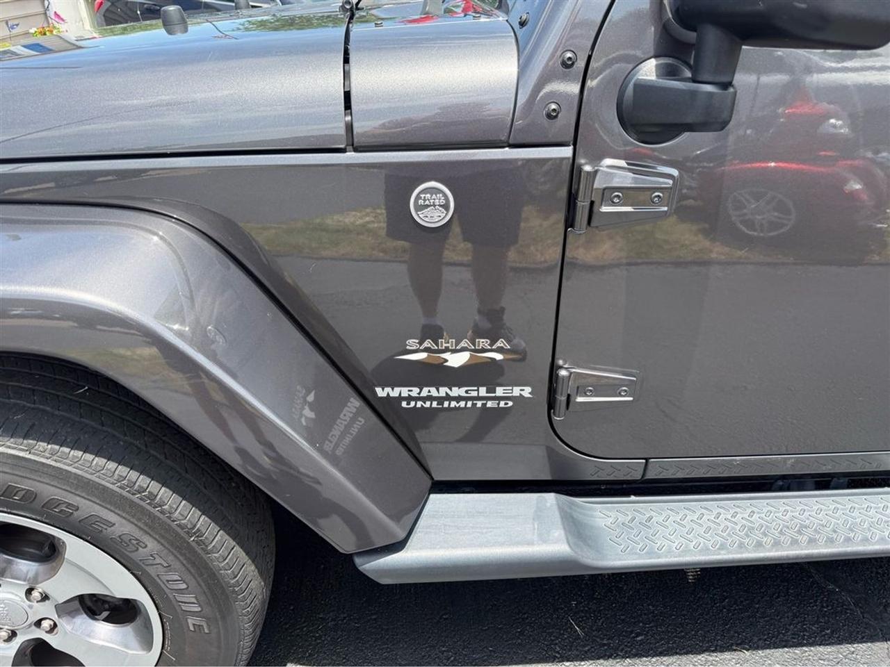 Jeep Wrangler Unlimited 4WD 4dr Sahara 2016