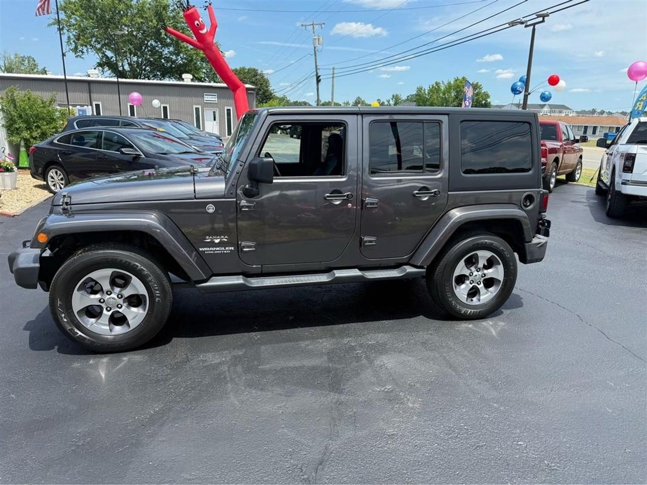 Jeep Wrangler Unlimited 4WD 4dr Sahara 2016