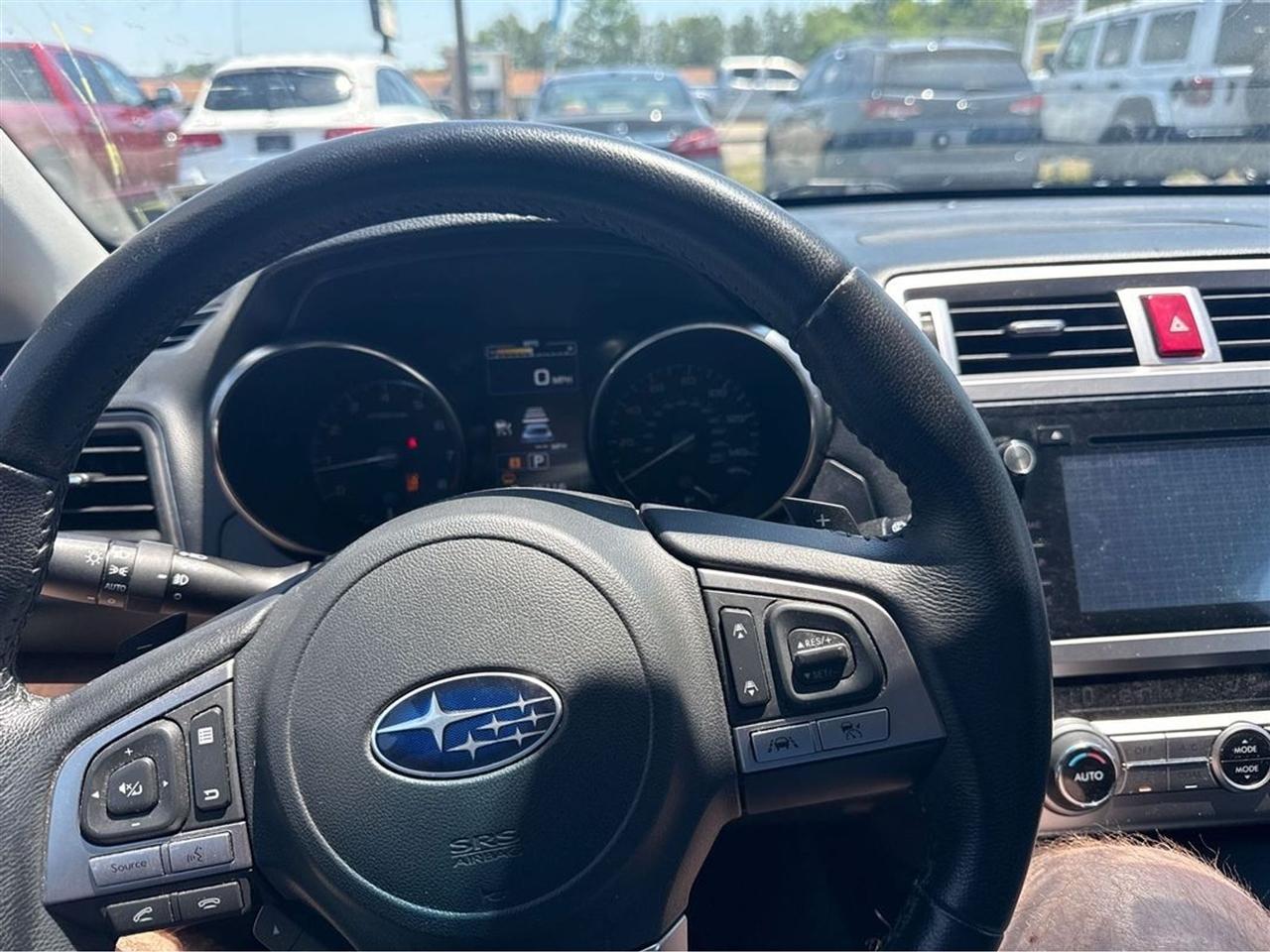 Subaru Outback 4dr Wgn 2.5i Limited 2016