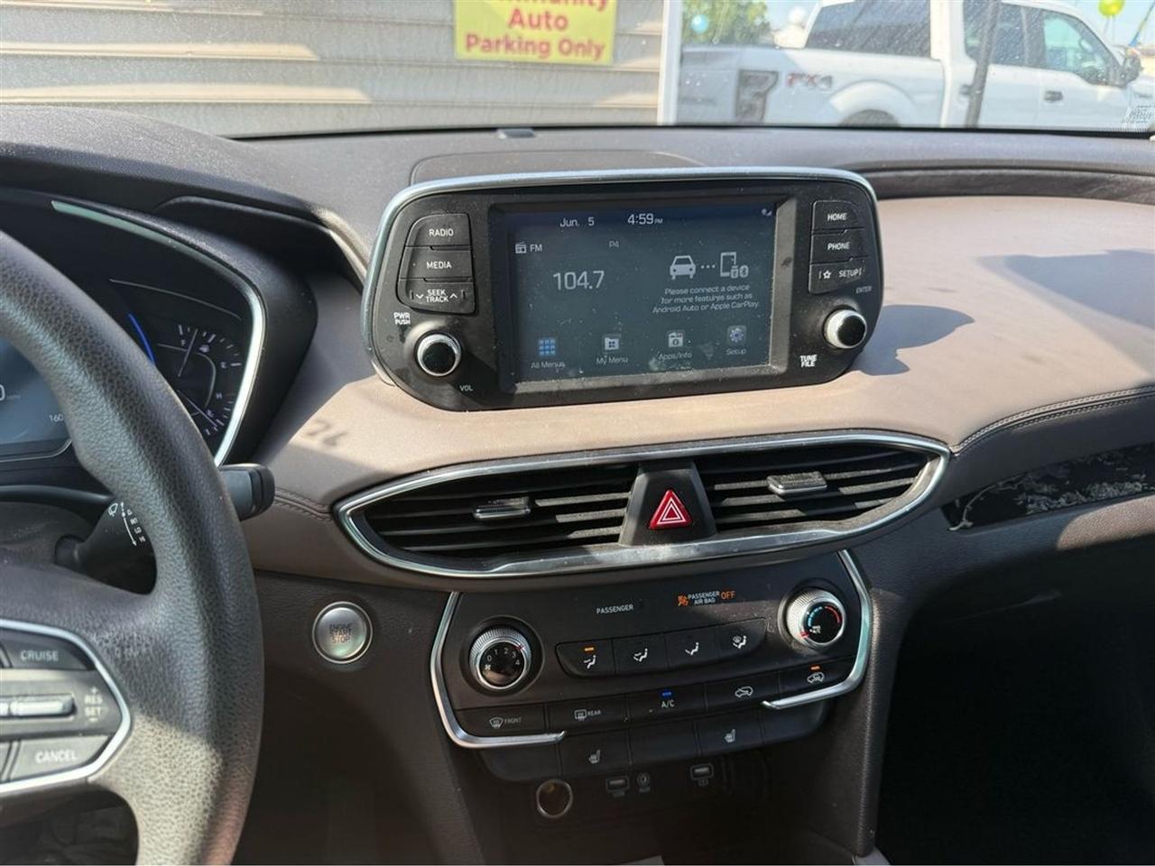 Hyundai Santa Fe SEL 2.4L Auto AWD 2020