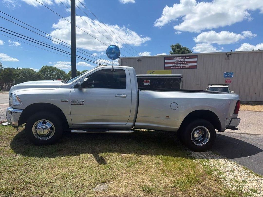 RAM 3500 SLT 4x2 Reg Cab 8' Box 2018