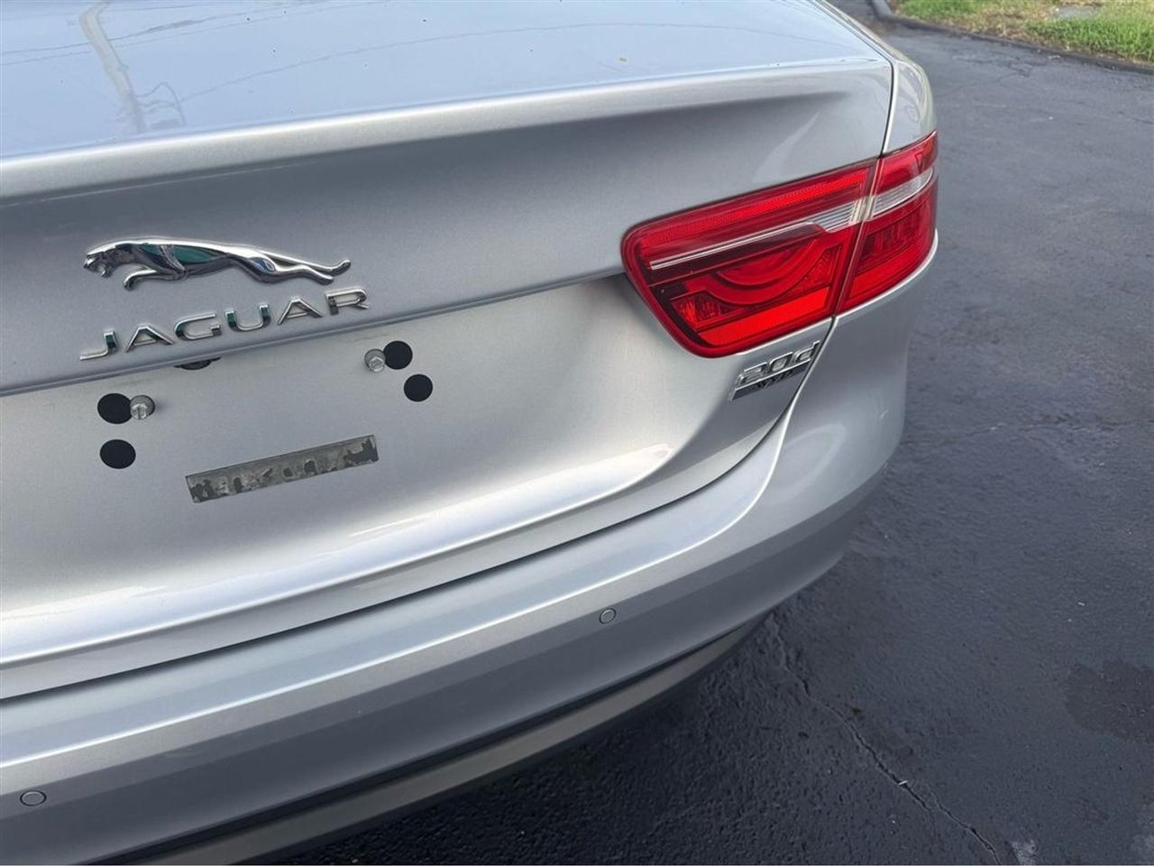 Jaguar XE 20d Prestige AWD 2017