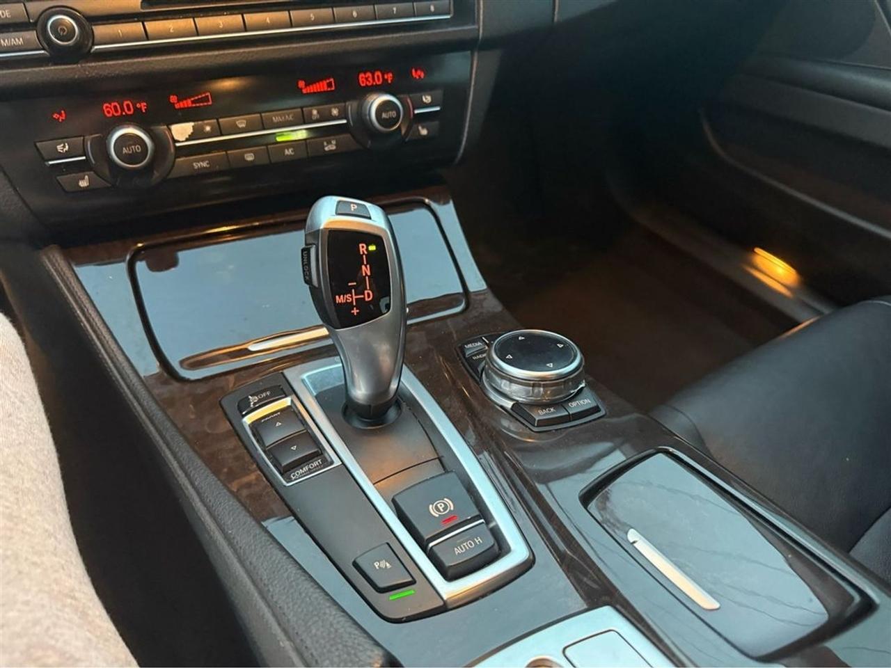BMW 5 Series 4dr Sdn 535i RWD 2014