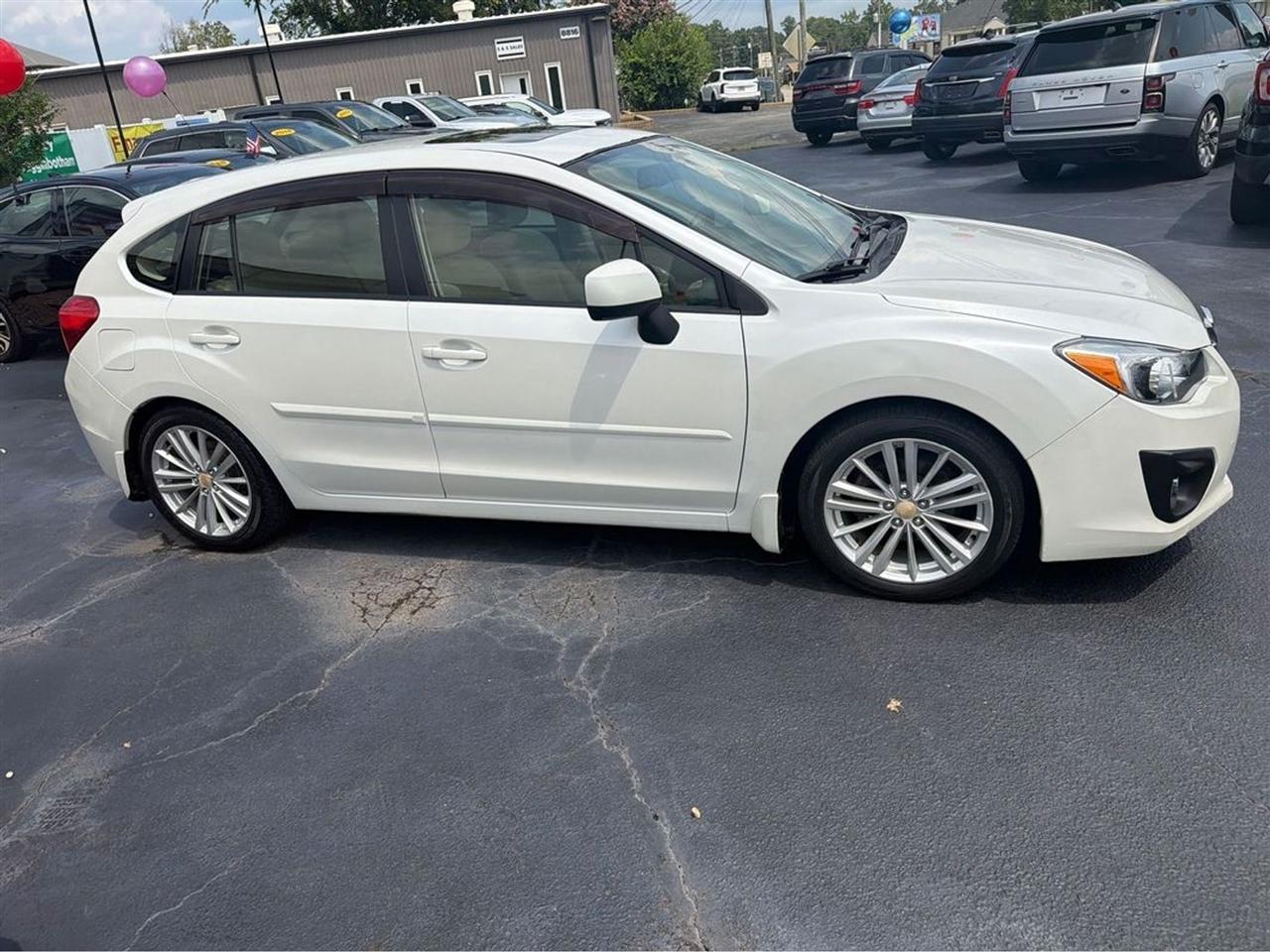 Subaru Impreza Wagon 5dr Auto 2.0i Premium 2013
