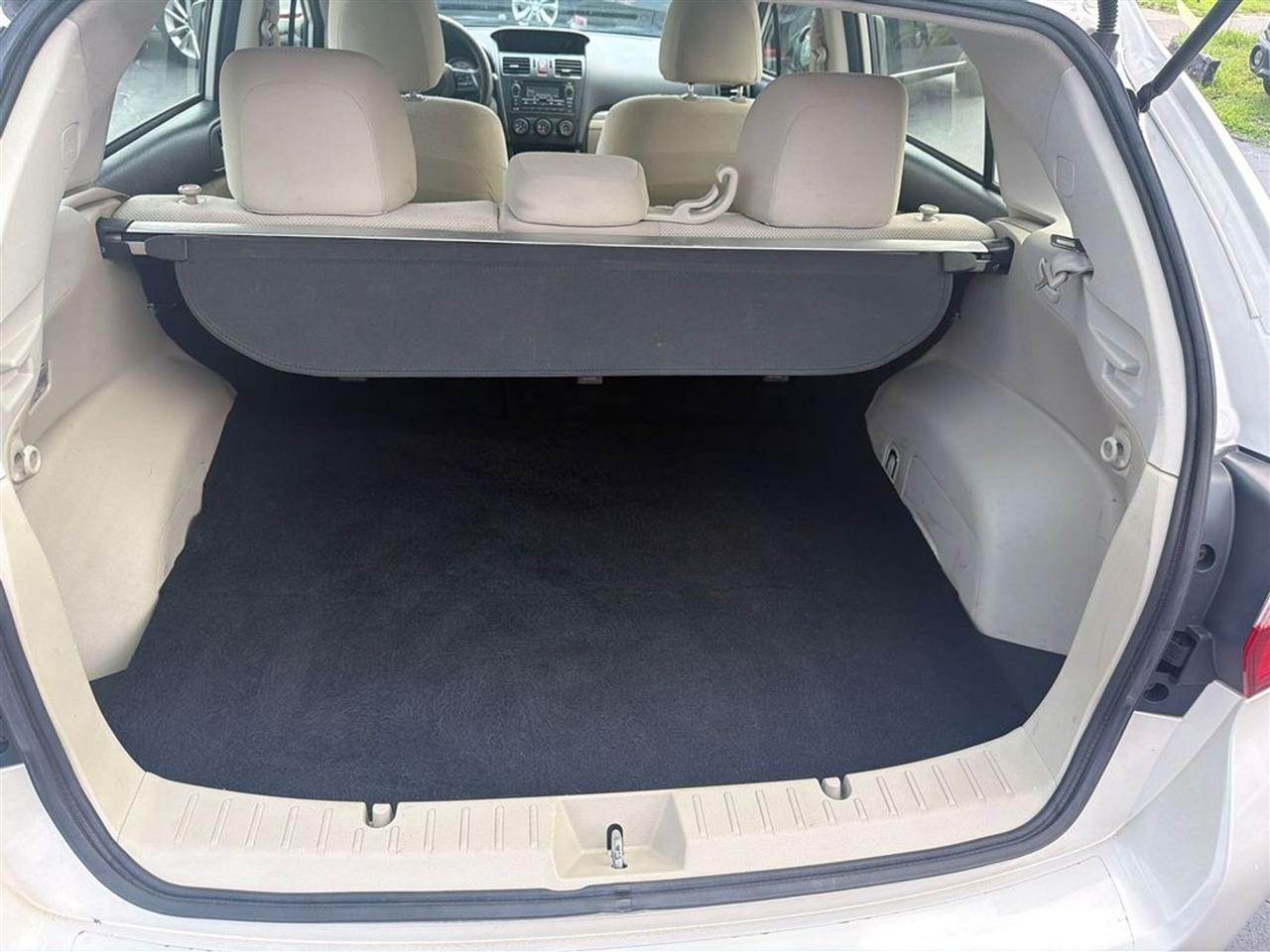 Subaru Impreza Wagon 5dr Auto 2.0i Premium 2013