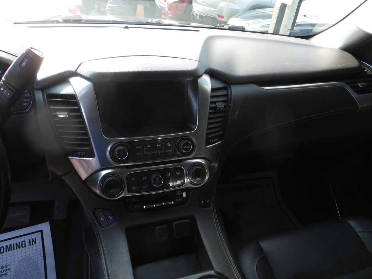 Chevrolet Suburban LT 4WD 2019