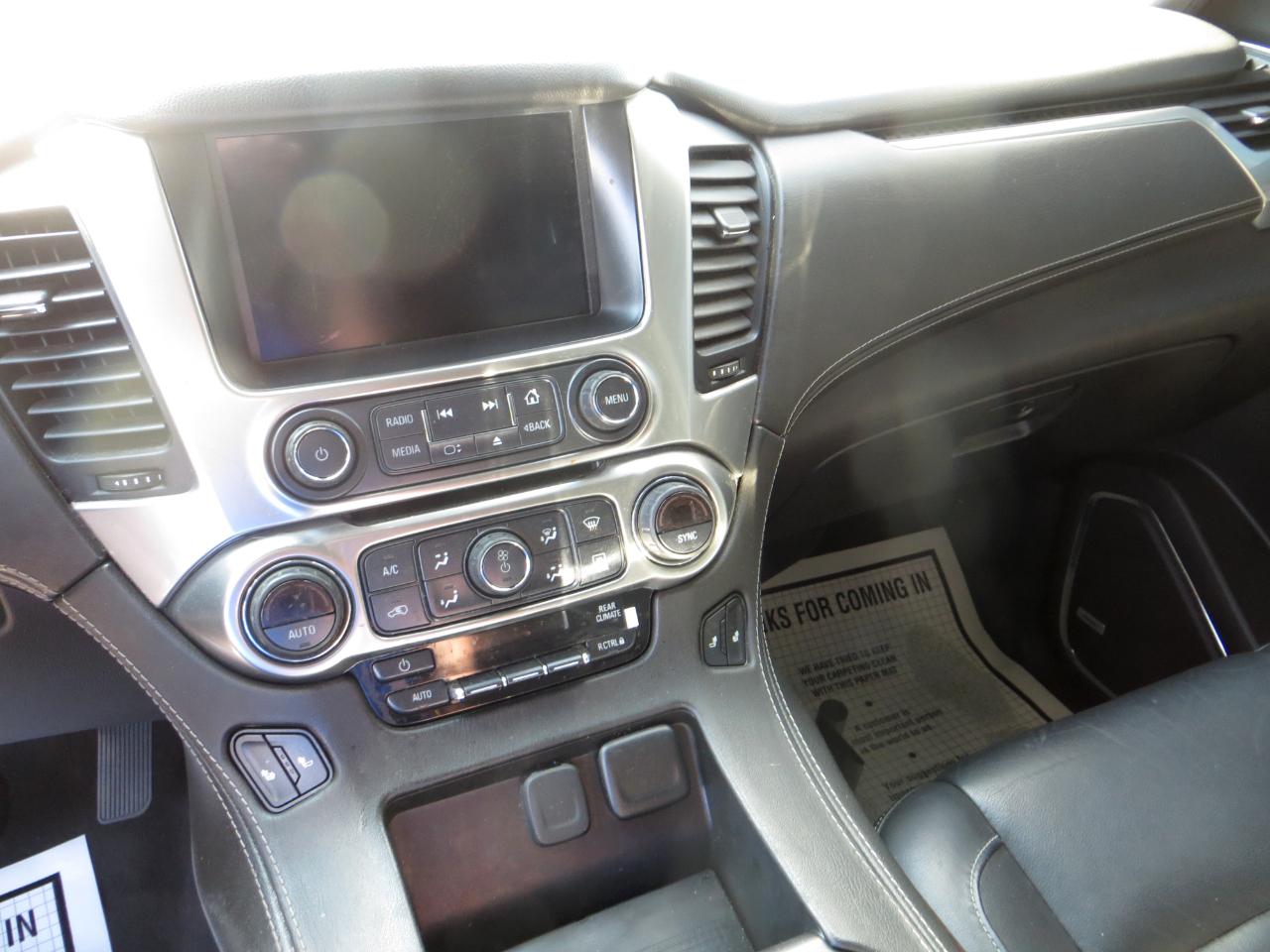 Chevrolet Suburban LT 4WD 2019