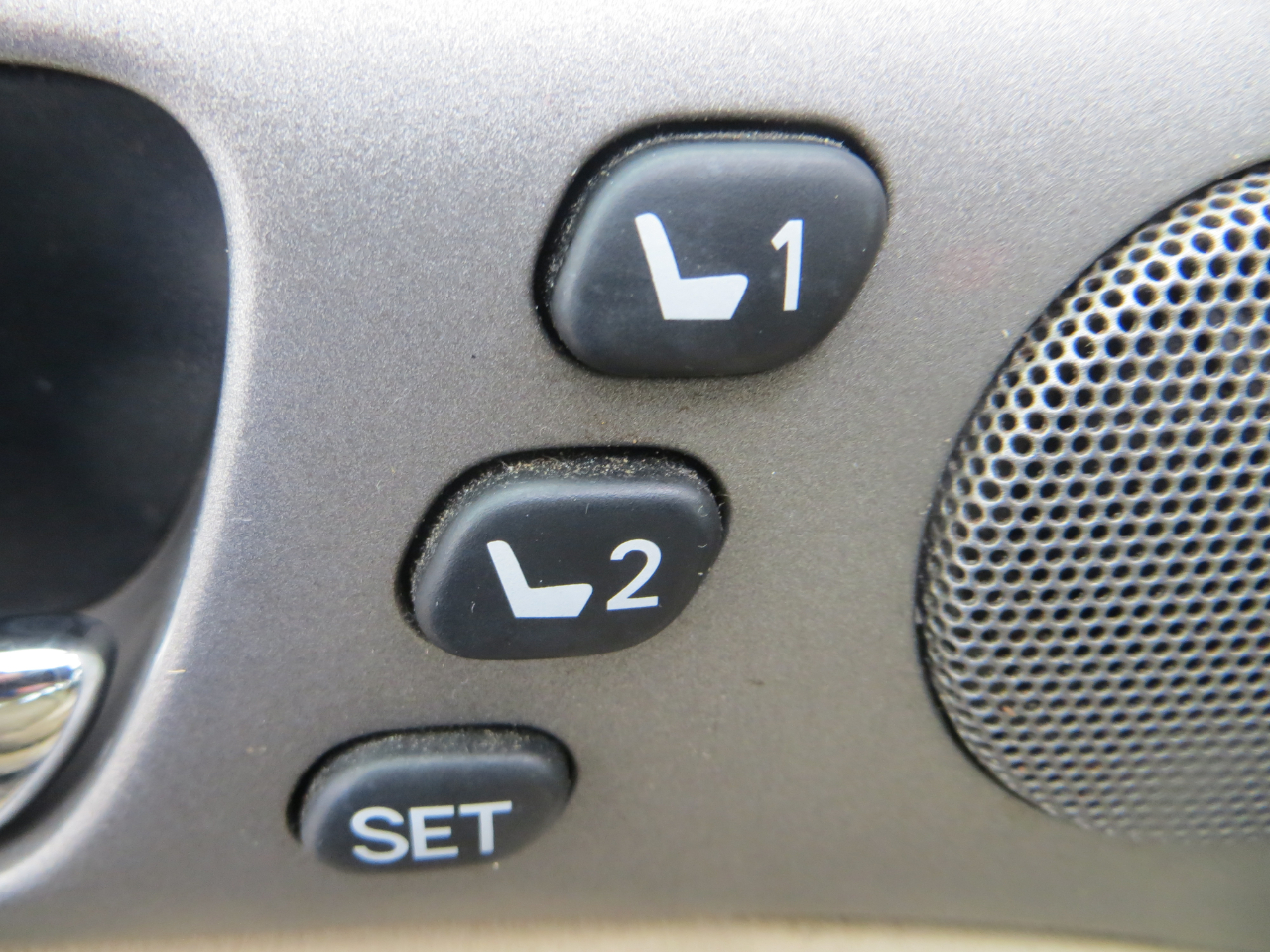 Lexus ES 330 4D Sedan 2005 Lexus ES 330 4D Sedan 2005