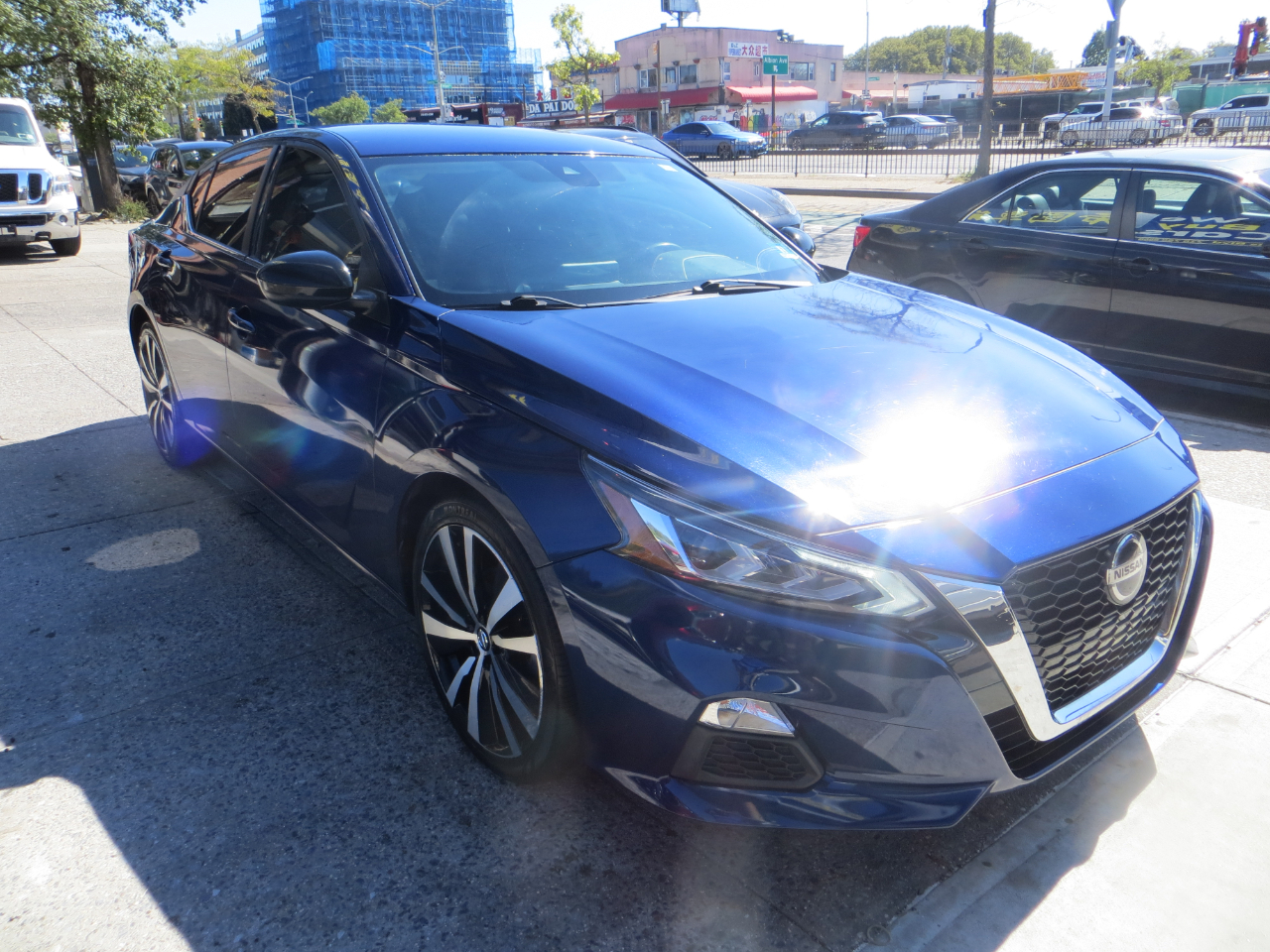 2020 Nissan Altima 2.5 SR photo 3