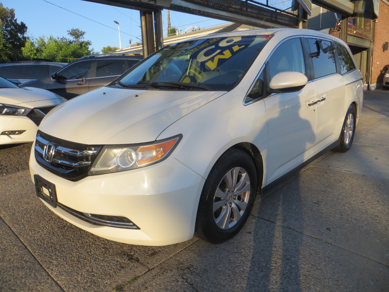 2016 Honda Odyssey SE photo 4