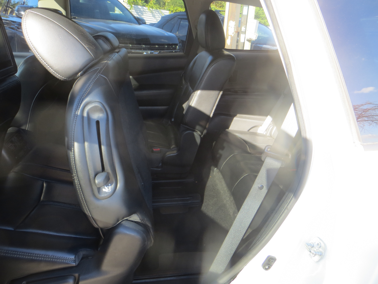 Nissan Pathfinder Platinum 4WD 2017 Nissan Pathfinder Platinum 4WD 2017