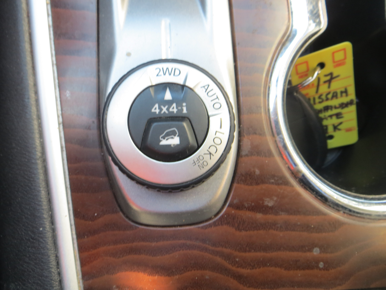 Nissan Pathfinder Platinum 4WD 2017 Nissan Pathfinder Platinum 4WD 2017