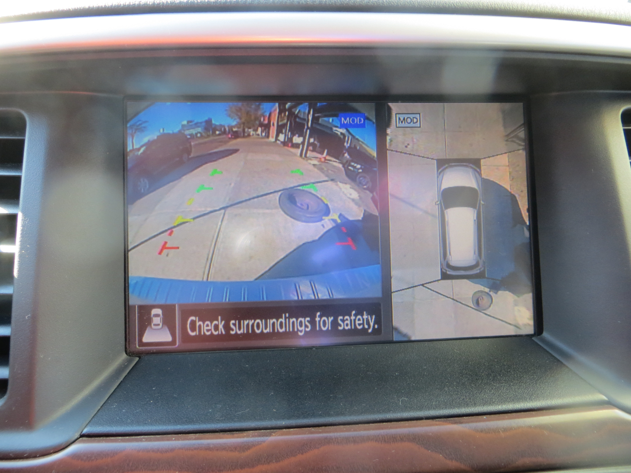 Nissan Pathfinder Platinum 4WD 2017 Nissan Pathfinder Platinum 4WD 2017