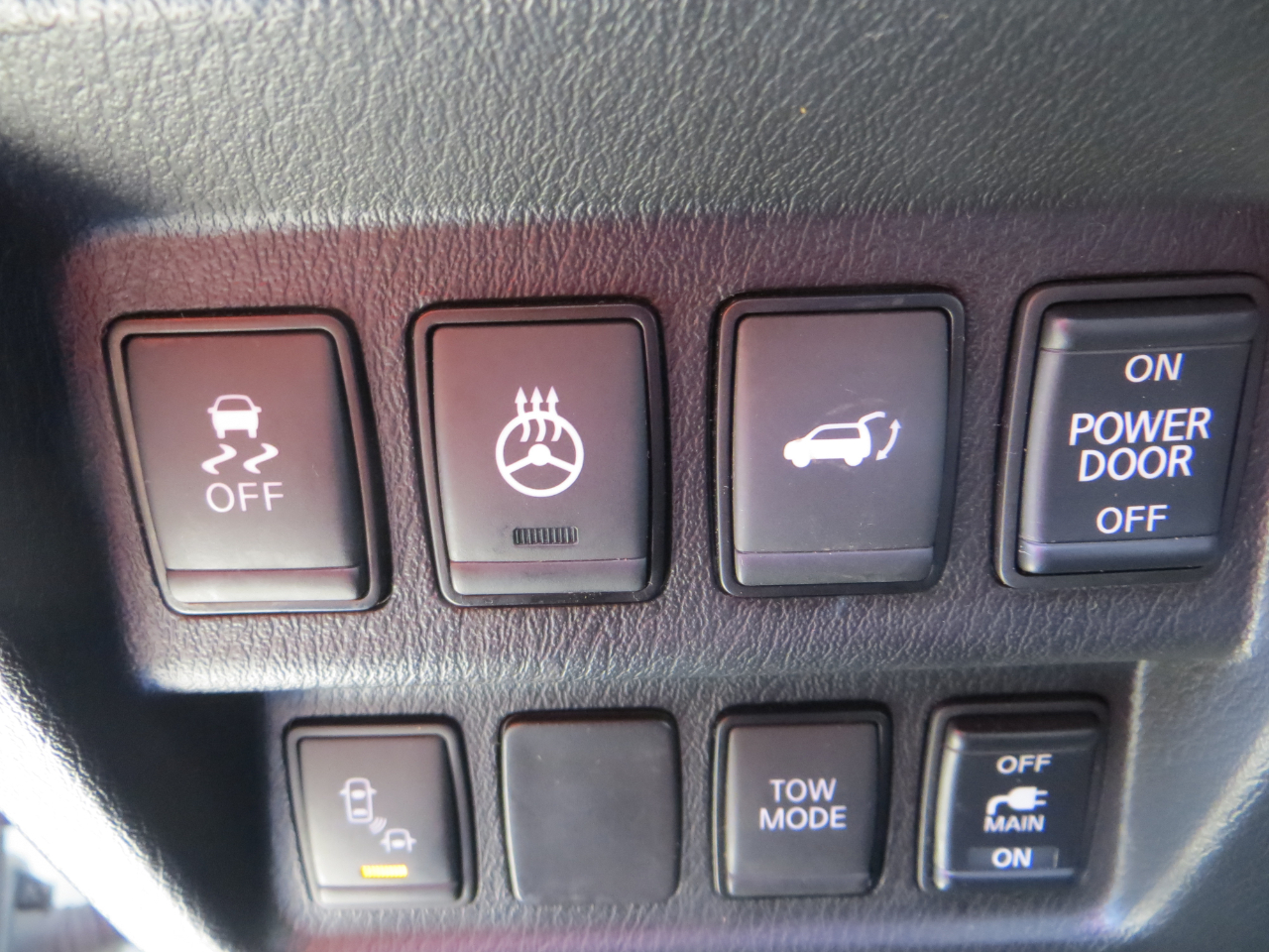 Nissan Pathfinder Platinum 4WD 2017 Nissan Pathfinder Platinum 4WD 2017