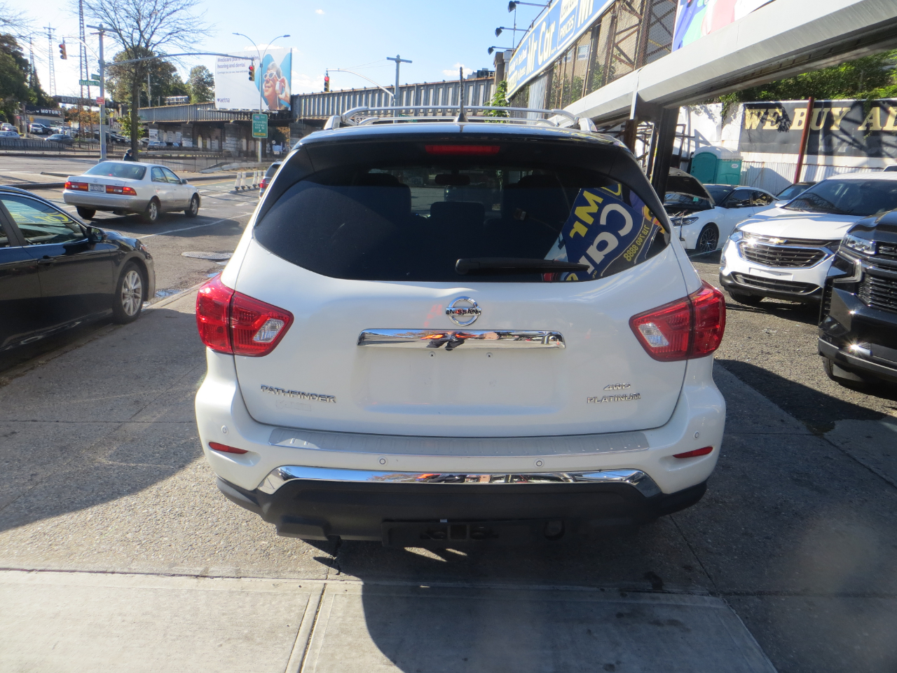 Nissan Pathfinder Platinum 4WD 2017 Nissan Pathfinder Platinum 4WD 2017