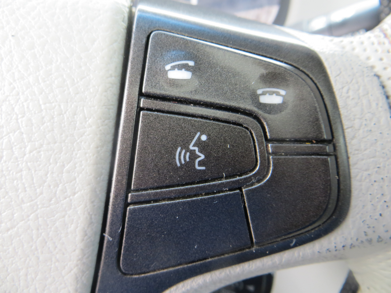 Toyota Sienna XLE FWD 8-Passenger V6 2012 Toyota Sienna XLE FWD 8-Passenger V6 2012