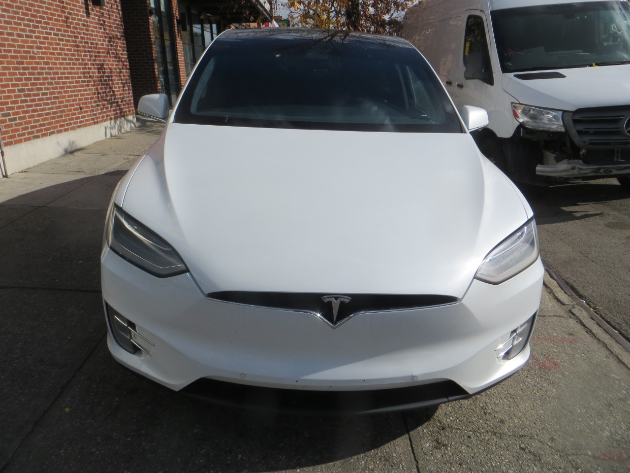 2020 Tesla Model X Long Range photo 2