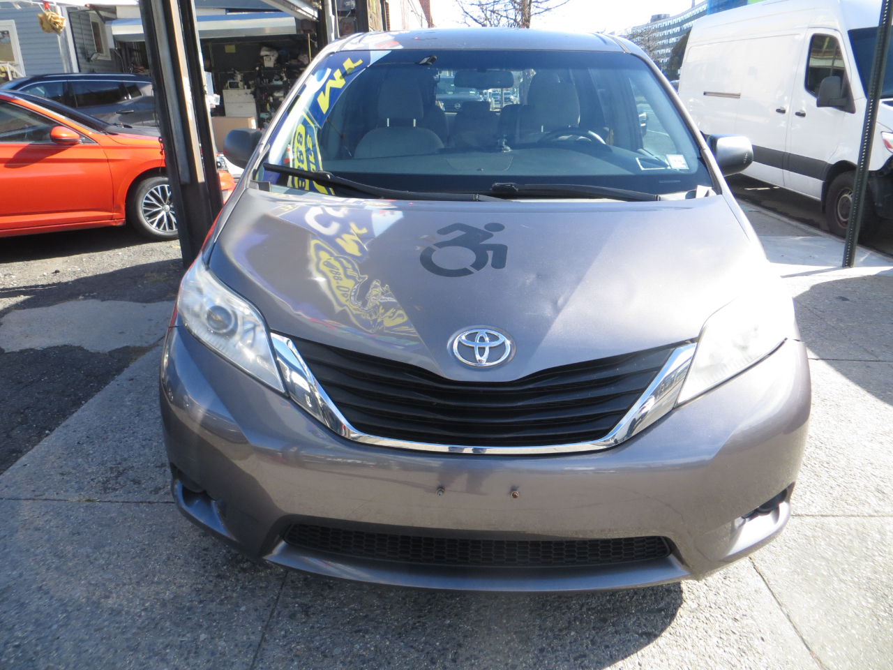 Toyota Sienna L FWD 7-Passenger V6 2015