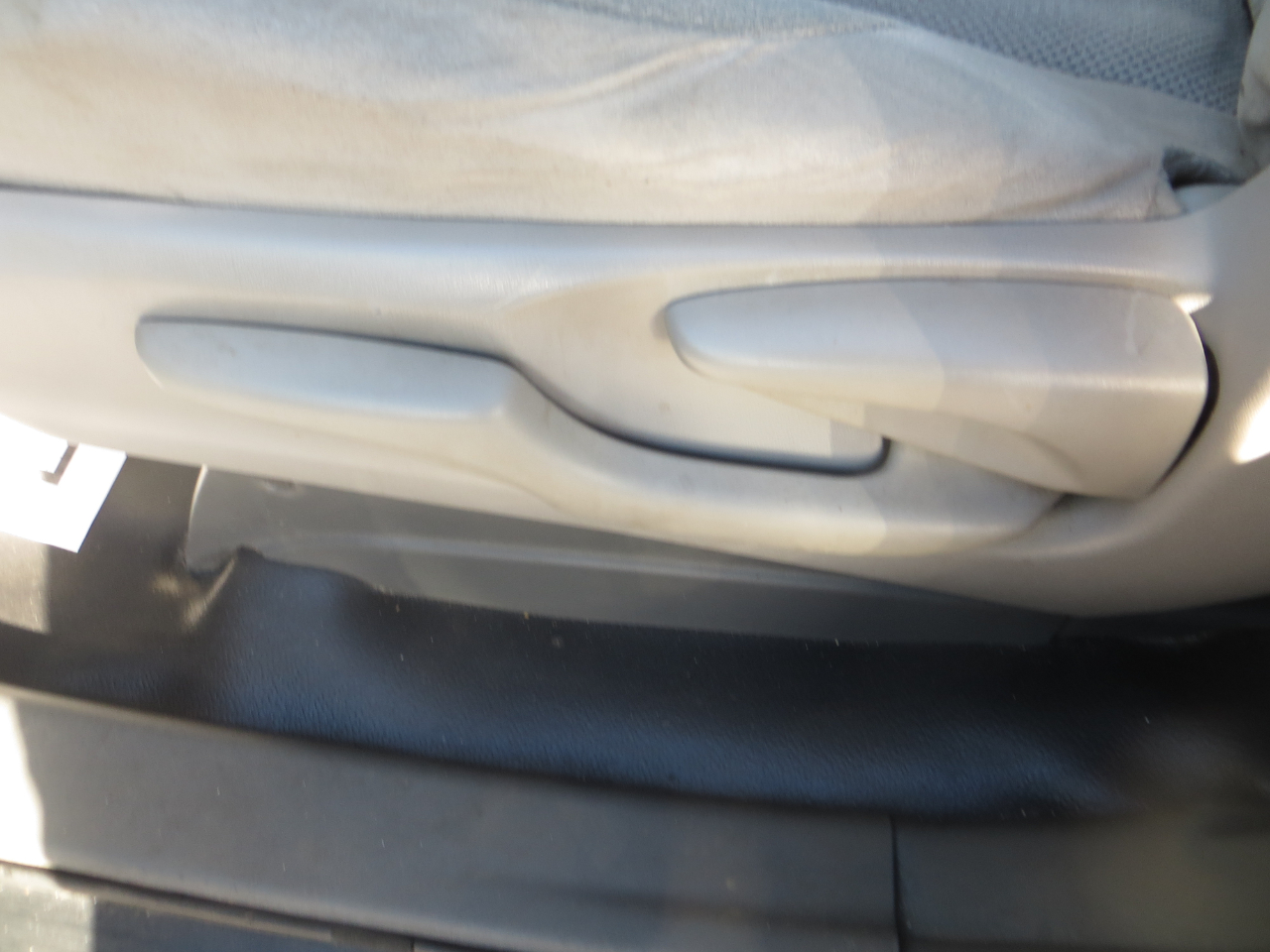 Toyota Sienna L FWD 7-Passenger V6 2015