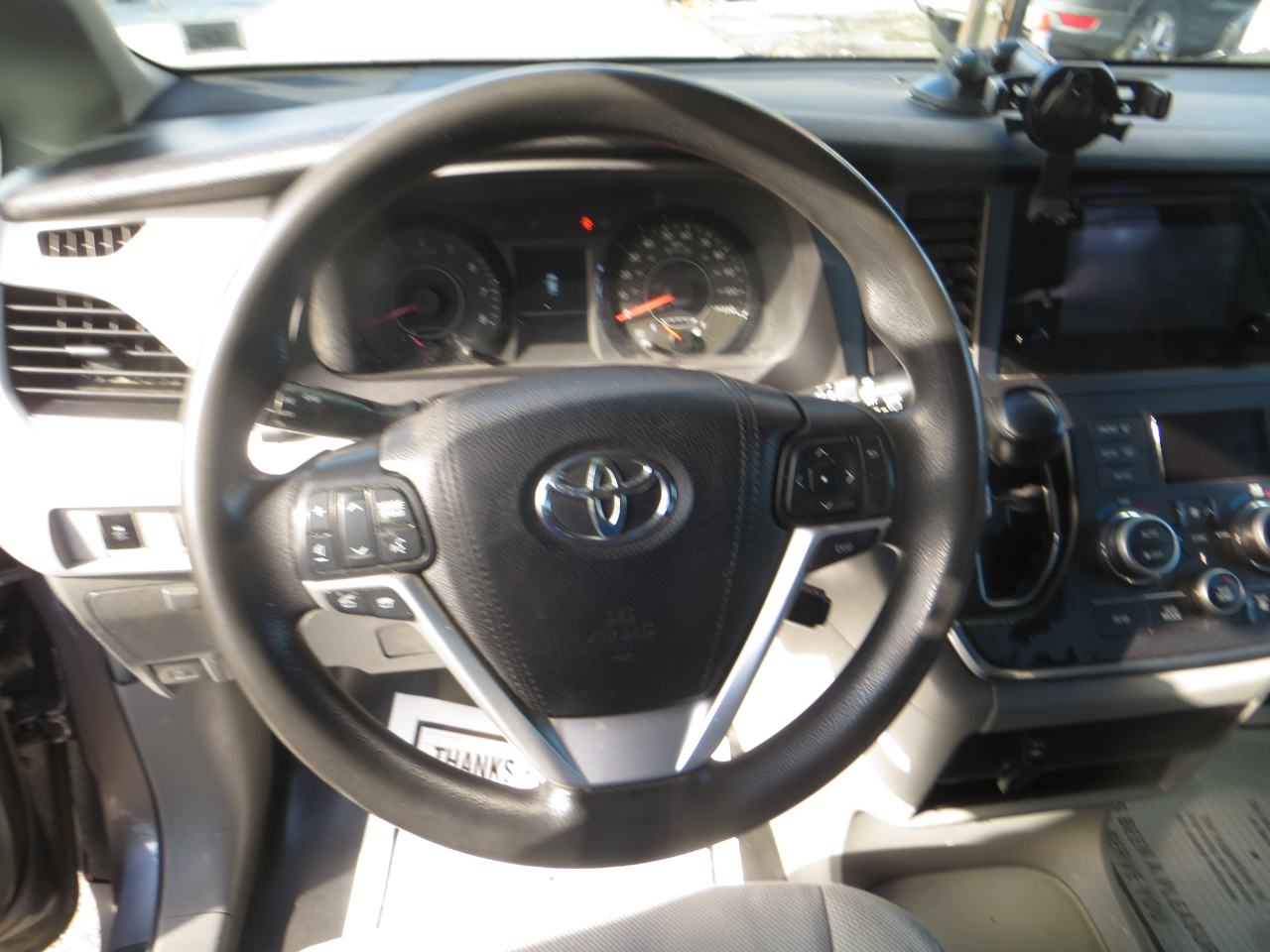 Toyota Sienna L FWD 7-Passenger V6 2015