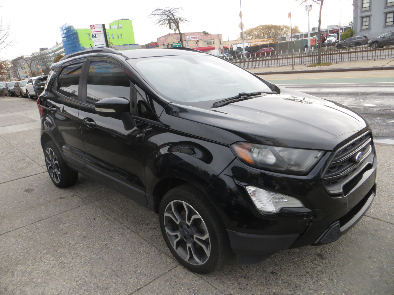 2019 Ford EcoSport SES photo 2