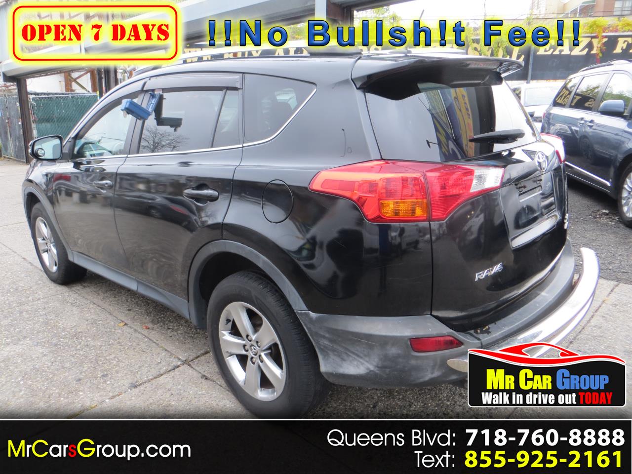 2015 Toyota RAV4 XLE's photo