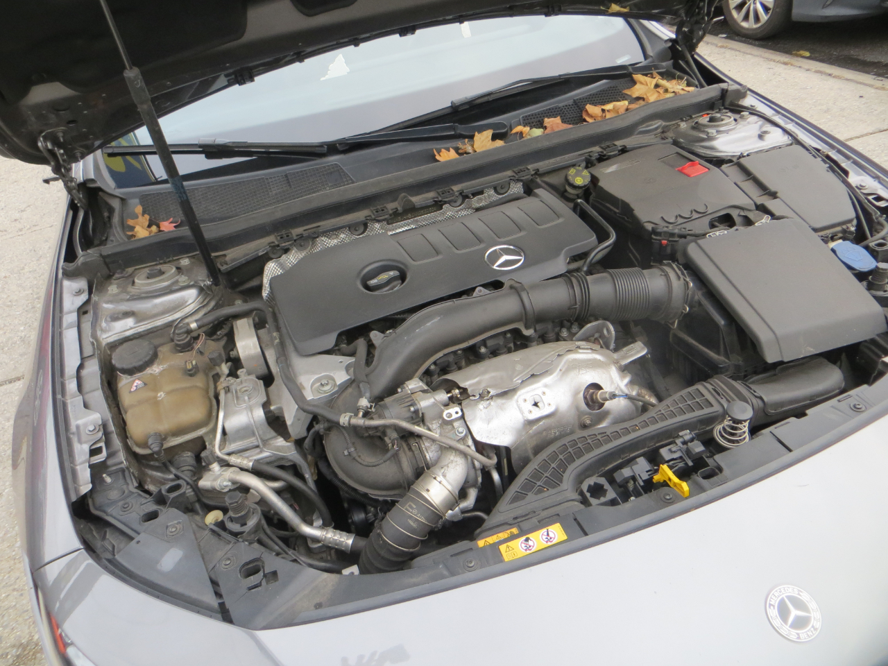 2022 Mercedes Benz CLA 250 4MATIC photo 4