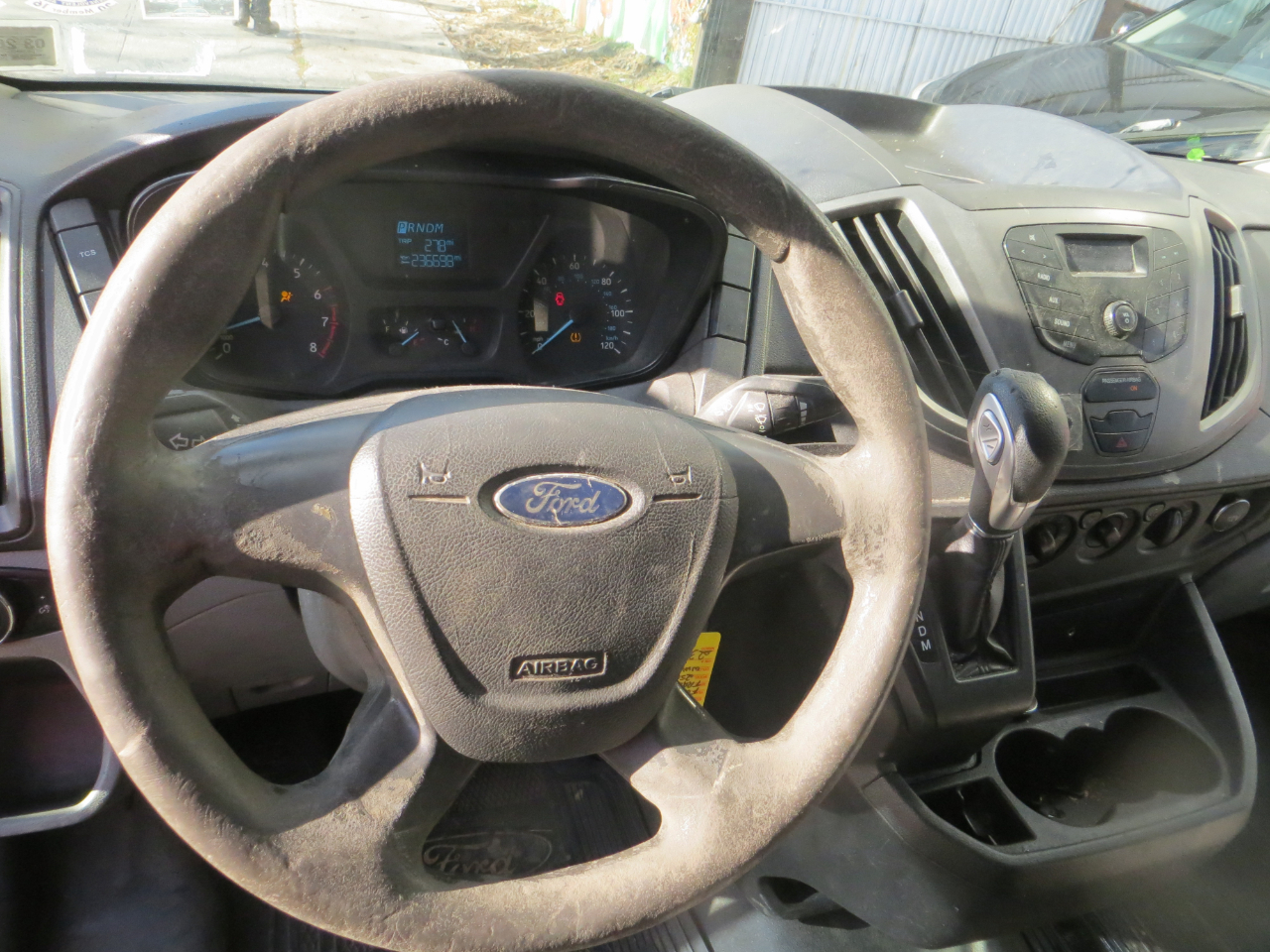 Ford Transit T-250 2015