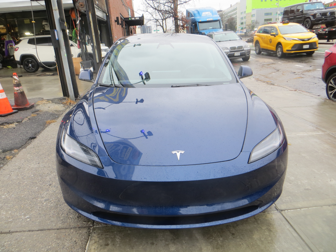 Tesla Model 3 Base 2024