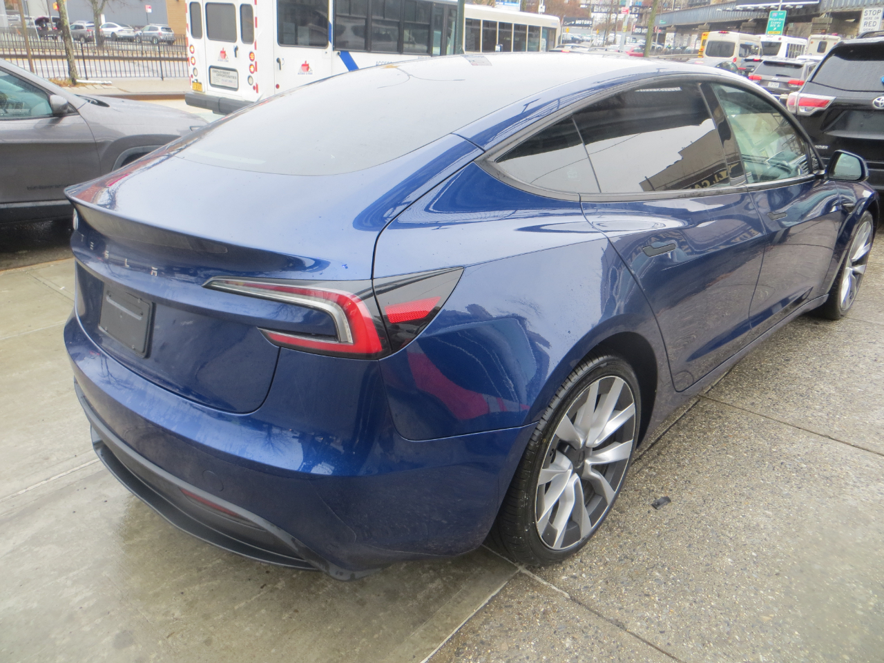 Tesla Model 3 Base 2024