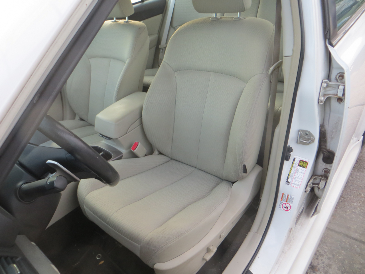 Subaru Legacy 2.5i Premium 2011