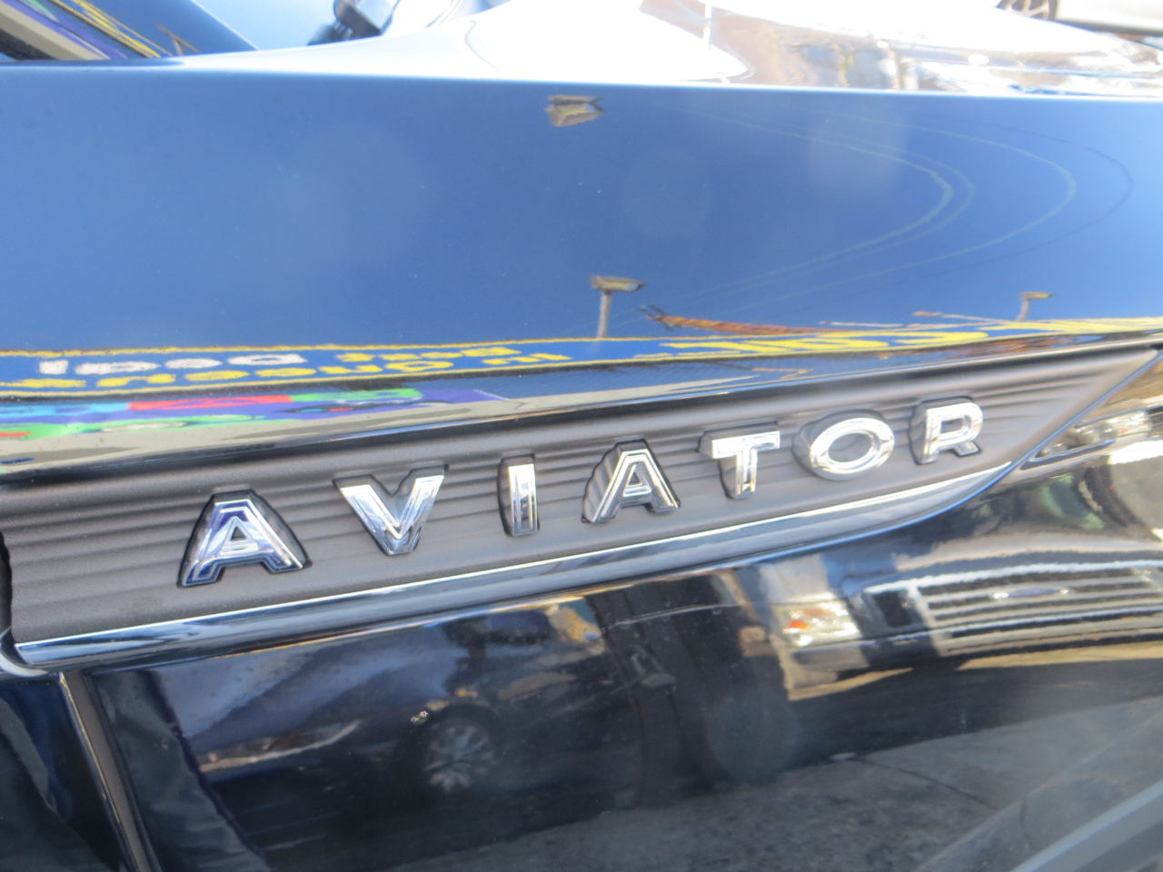 Lincoln Aviator Standard AWD 2023