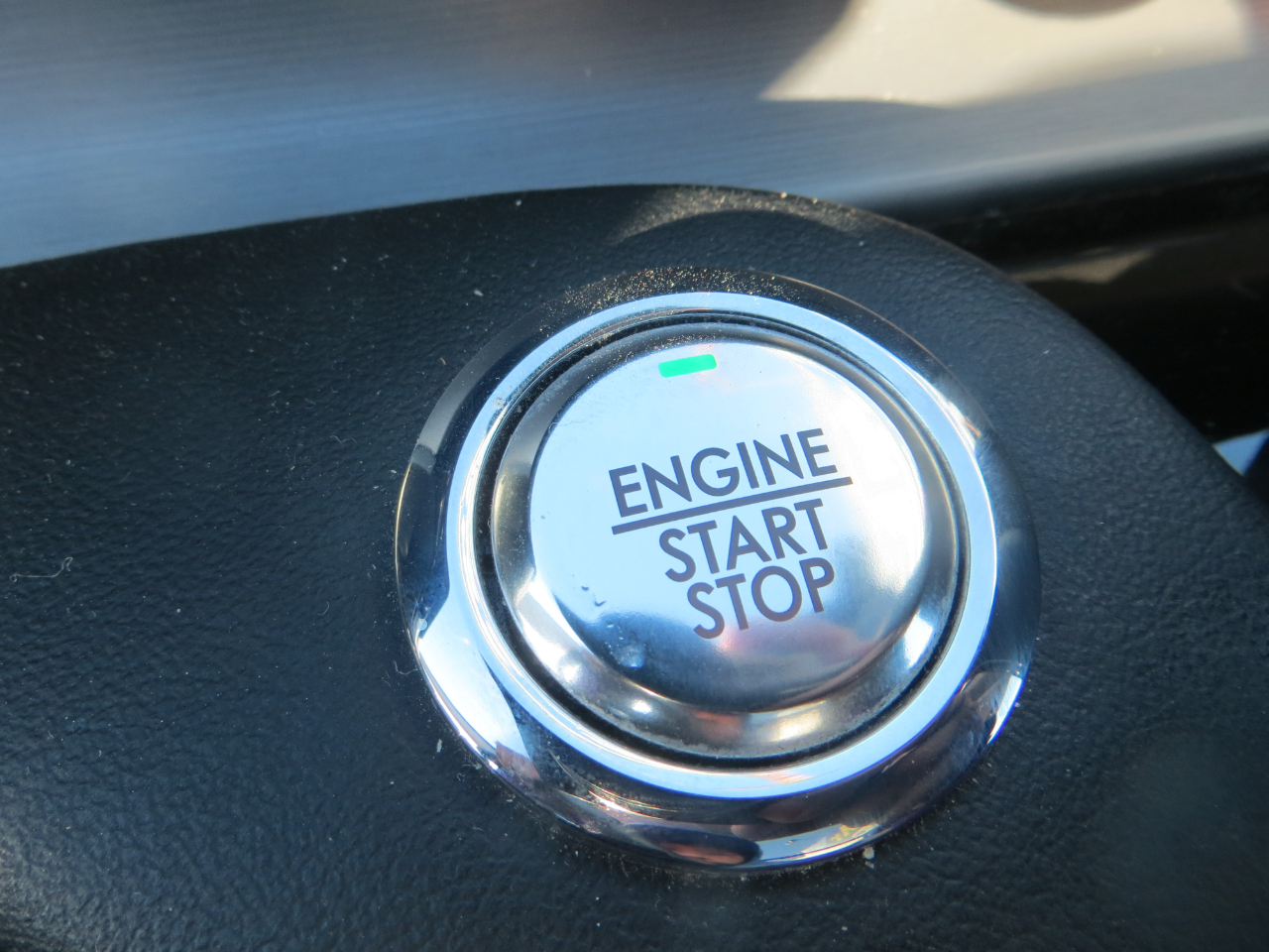 Lincoln Aviator Standard AWD 2023