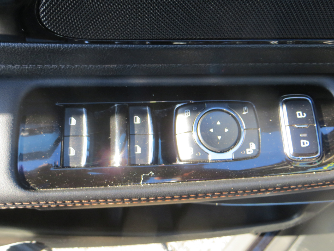 Lincoln Aviator Standard AWD 2023