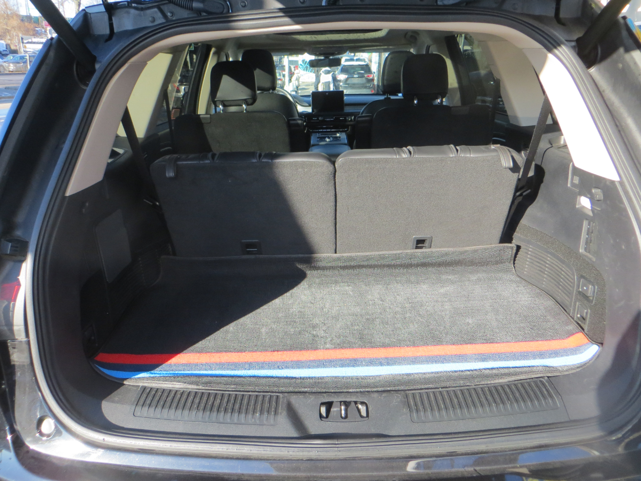 Lincoln Aviator Standard AWD 2023