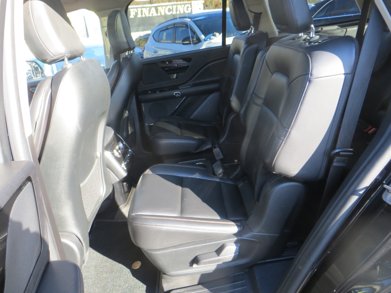 Lincoln Aviator Standard AWD 2023