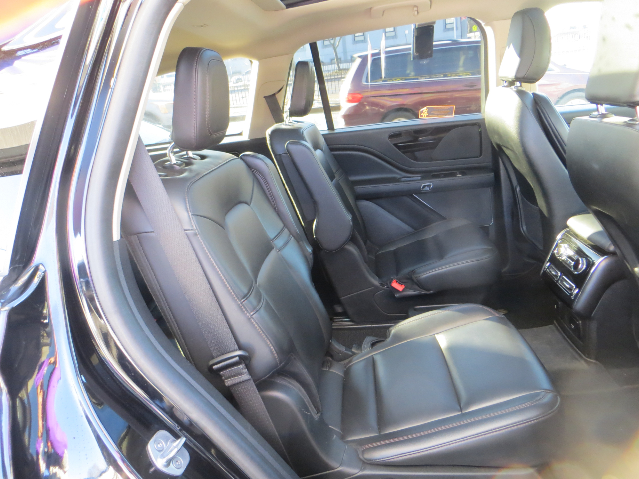 Lincoln Aviator Standard AWD 2023