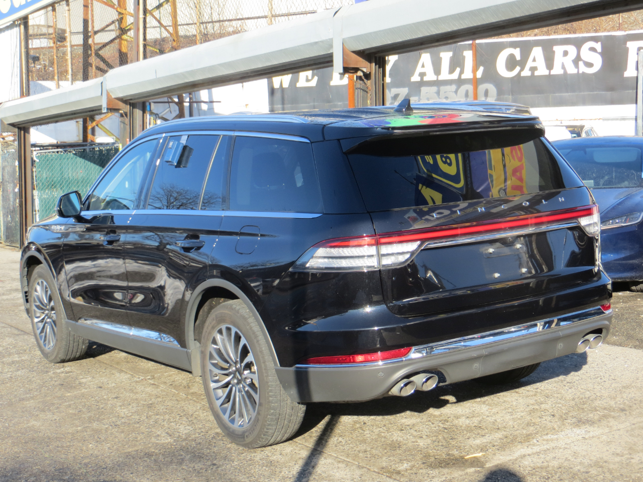 Lincoln Aviator Standard AWD 2023