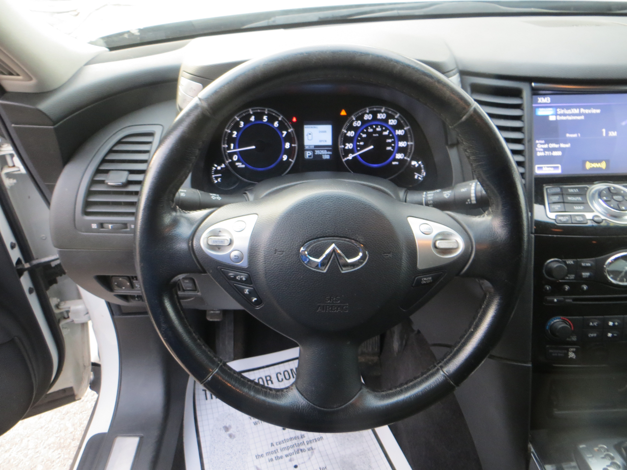 Infiniti QX70 Base AWD 2017