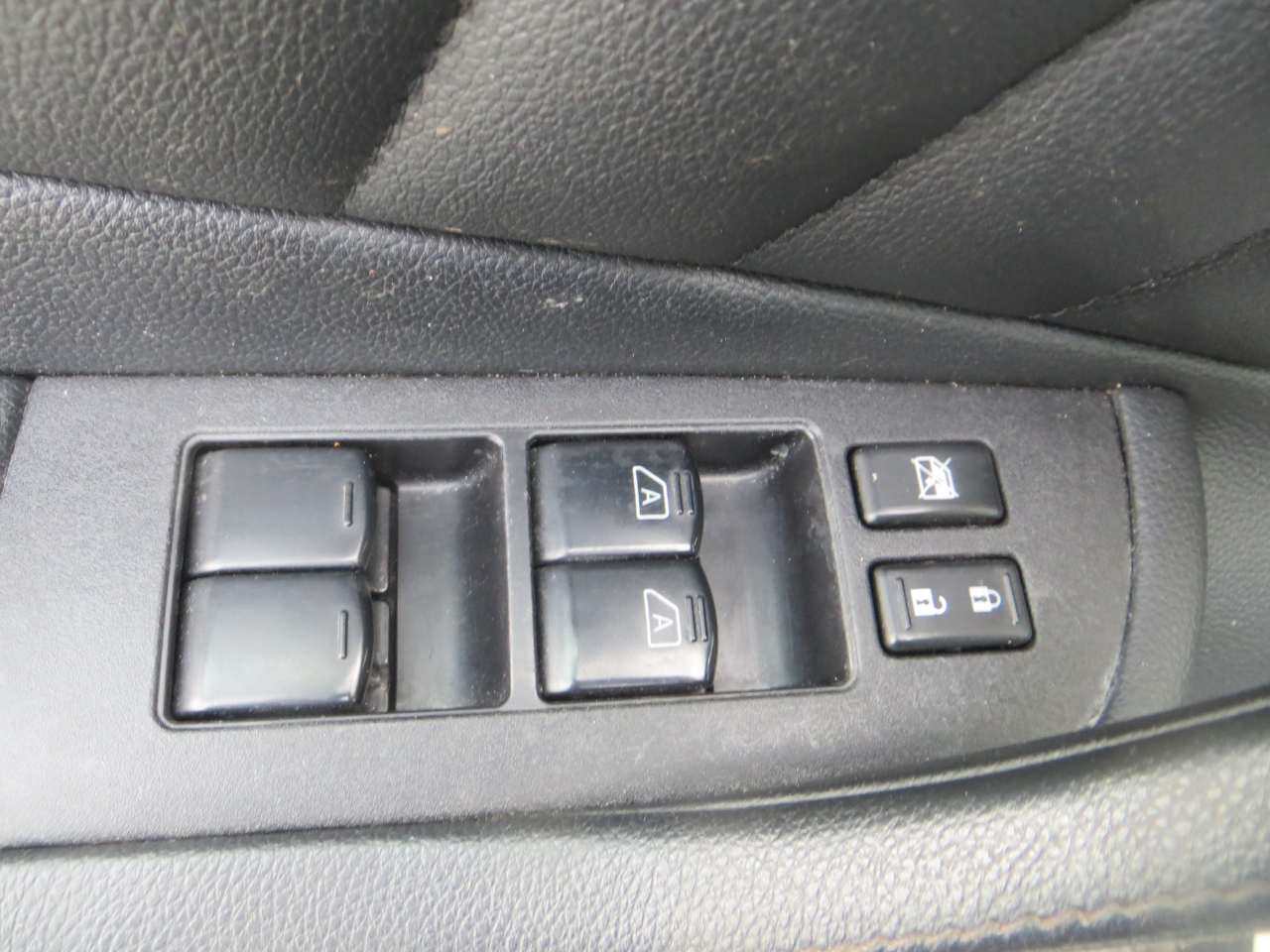 Infiniti QX70 Base AWD 2017