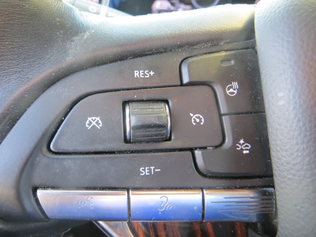 Cadillac Escalade ESV Luxury 4WD 2023